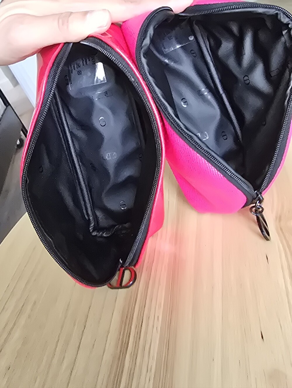 Dior Makeup Bags - Picture 10 of 14